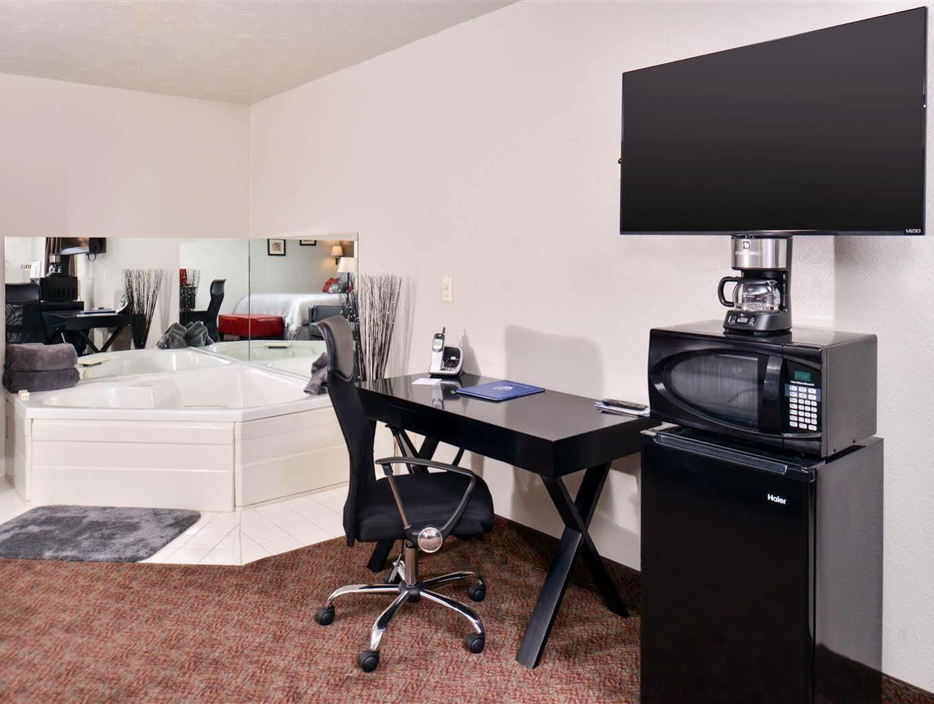 Cottonwood And Conference Center 2*